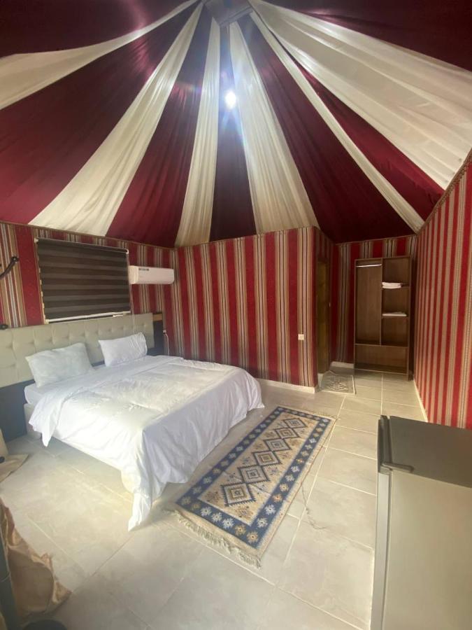 Hotel Omar Ali Luxury Camp Wadi Rum Exterior foto