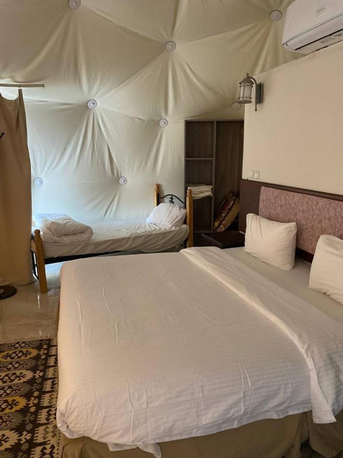 Hotel Omar Ali Luxury Camp Wadi Rum Exterior foto